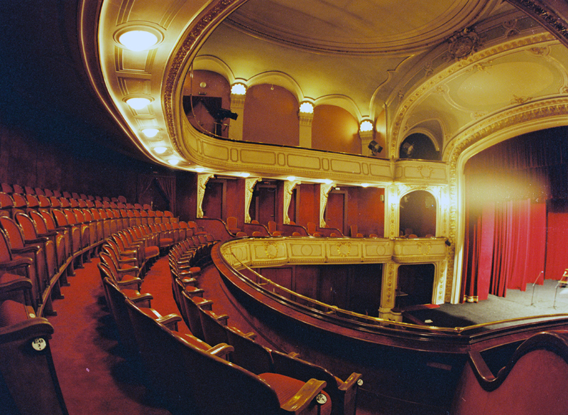 Wnętrze teatru w Cieszynie - kręcono tu sceny Ziemi Obiecanej Andrzeja Wajdy